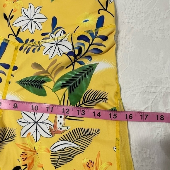 EUC ZYIA Size 6-8 Yellow Floral Reflective Leggings - Picture 11 of 12